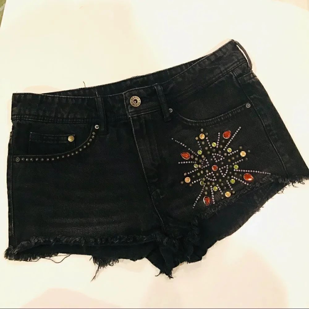 H & M black denim embellished cutoffs Sz 4